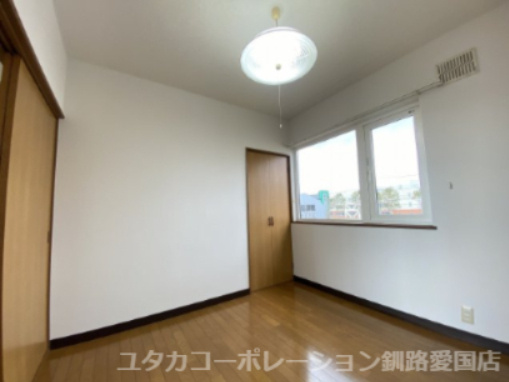 ◎収益物件◎コーポOTK【洋室】駅・学校・コンビニ近、ご入居者様に選ばれやすい収益アパート☆