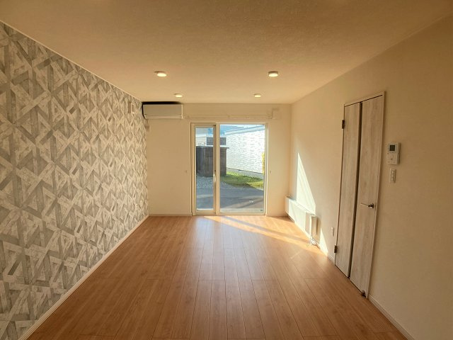 ＴＯＷＮ東小学校前【その他】