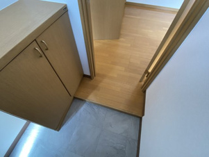 溝口貸家３４【玄関】