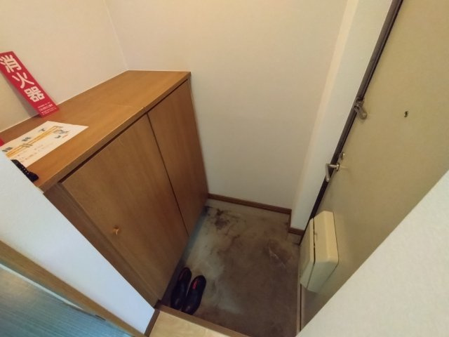 ハイツめぐみⅠ【玄関】