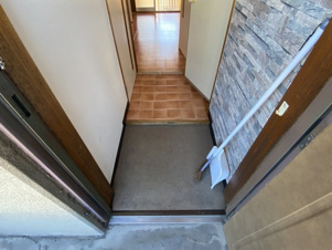 ハイグレースＡ【玄関】