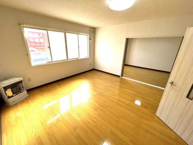 カームハイツＢ【居間・リビング】