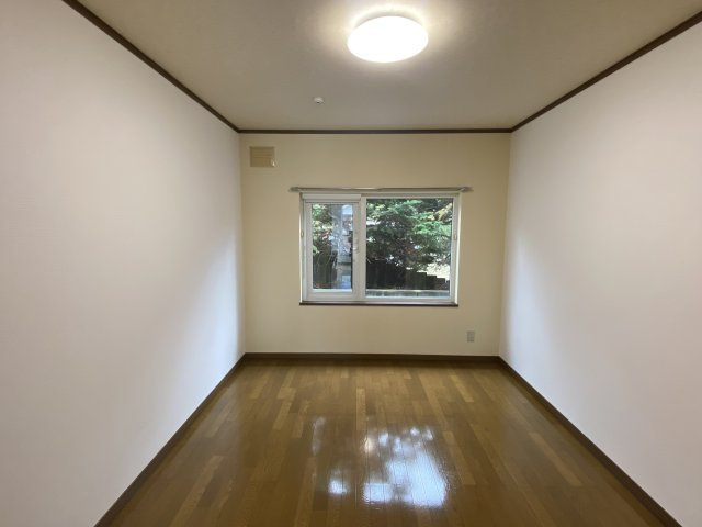 ハウスオブローズ３【寝室】