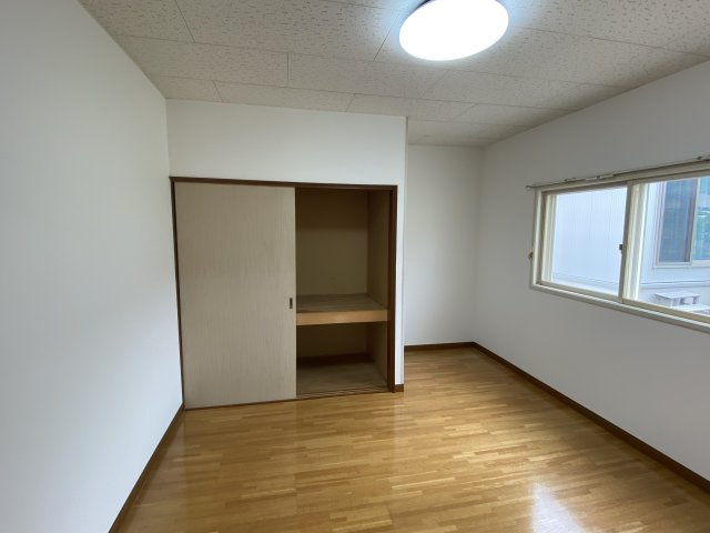 Ｍ・ＫハイツＣ【寝室】