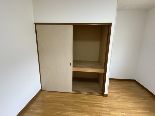 Ｍ・ＫハイツＣ【収納】