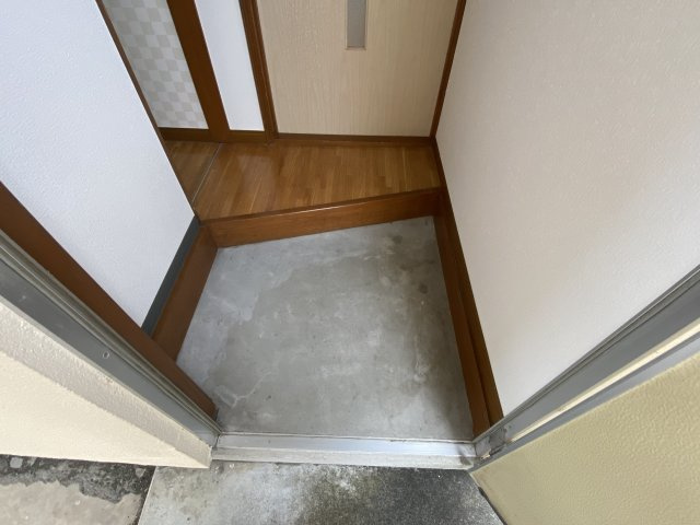 Ｍ・ＫハイツＣ【玄関】