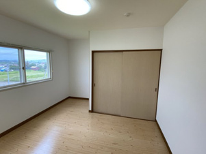 Ｍ・ＫハイツＢ【寝室】