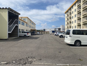 サンブライトハイツＮＯ２【駐車場】