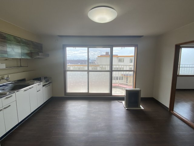 サンブライトハイツＮＯ１【居間・リビング】