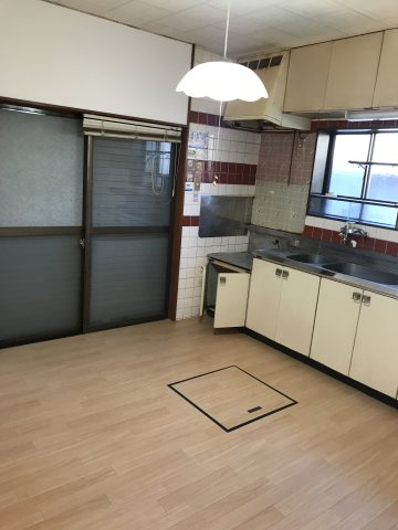 市之倉町13丁目OT邸貸家【キッチン】