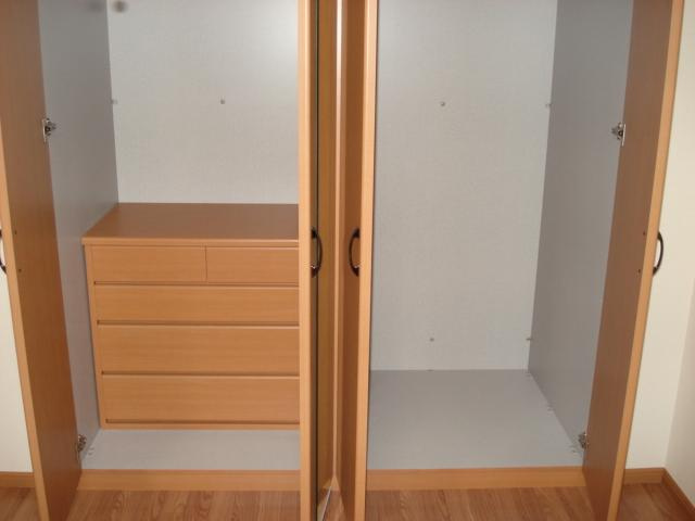 サンヴィラージュ【収納】クローゼット
