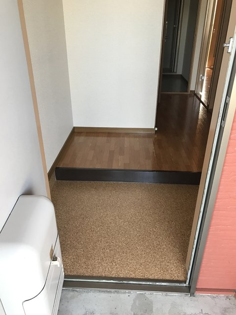 サンサープラスⅢ【玄関】