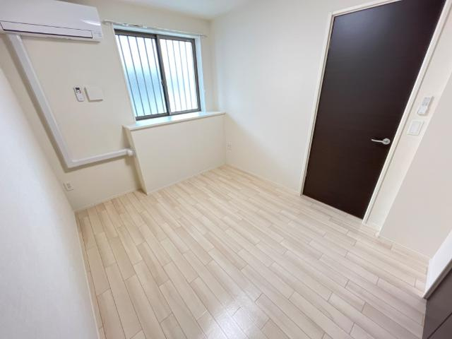 イーストブルー【内装】室内