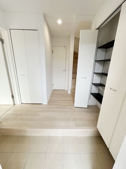 可児市平貝戸第3（全4棟）【玄関】