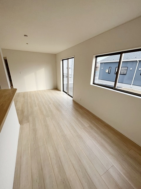 可児市平貝戸第3（全4棟）【居間・リビング】