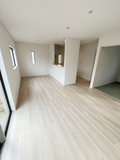 可児市平貝戸第3（全4棟）【居間・リビング】