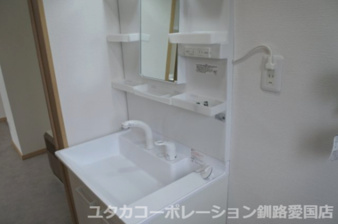 武佐3丁目5-261売家【独立洗面台】洗面も令和5年10月にリフォーム済でまだまだ綺麗です☆