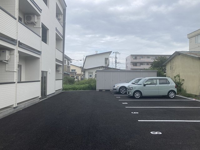 ＺＥＫＥ【駐車場】