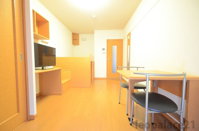 レオパレス西小田【居間・リビング】