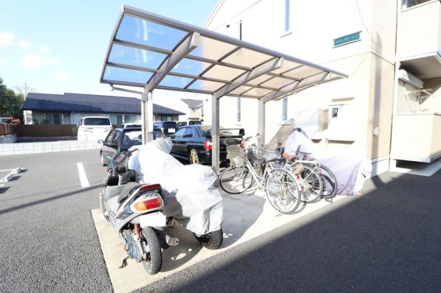 メゾングレース Ｊ【共有部分】駐輪場