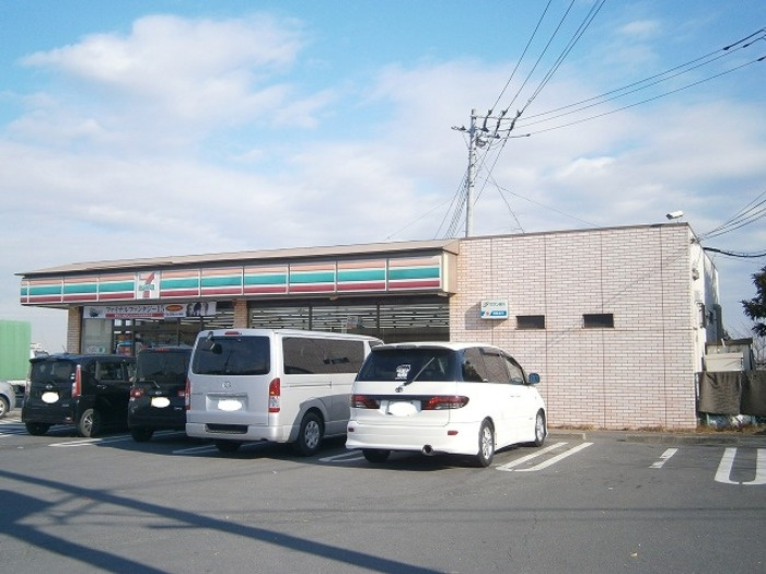 カーサ・エスペランサセブンイレブン水戸東前町店647m