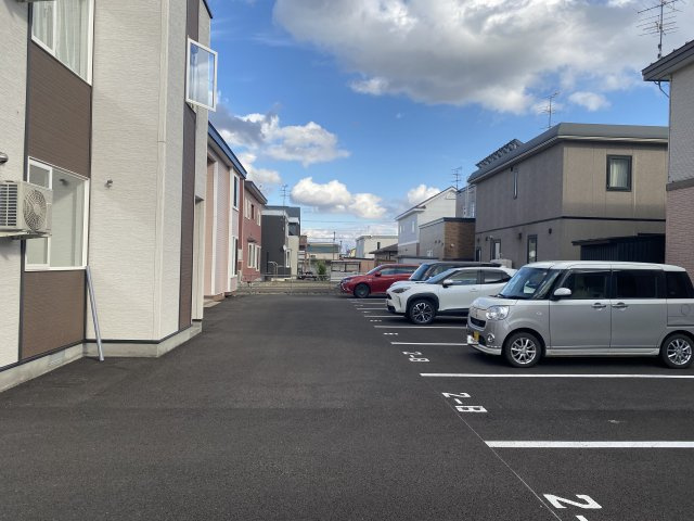 プードリエデュオⅢ【駐車場】