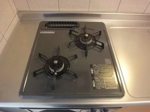 サンモール【キッチン】グリル付コンロ