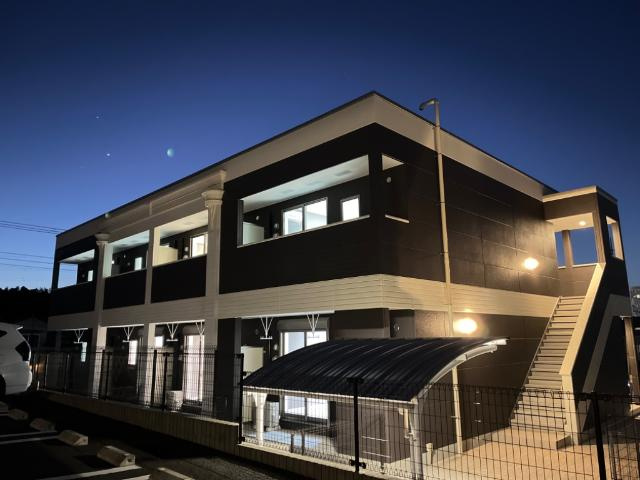 エルデ【外観】外観写真（夜）