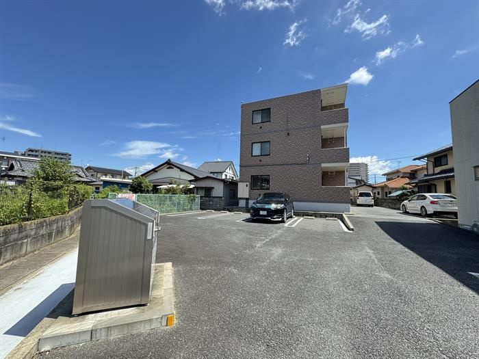 敷地内にゴミ集積所あります
