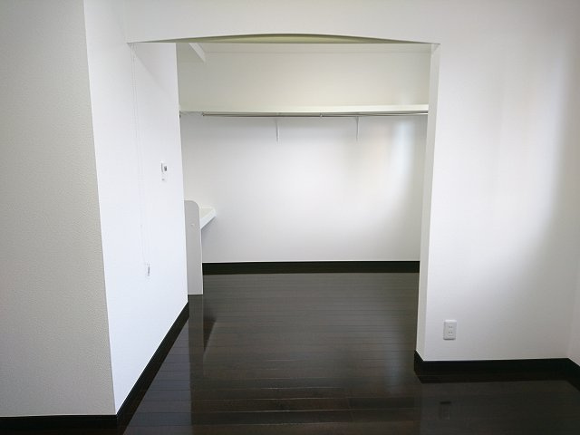 イースト２・６【寝室】