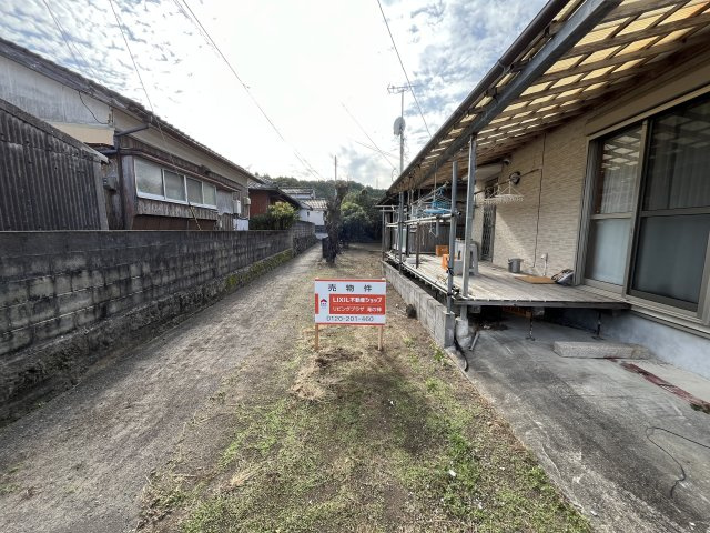 指宿市十二町2645-2、5【外観】市道接道間口（2ｍ）