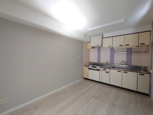 アゼリアコート【キッチン】