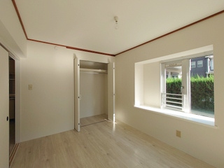 アゼリアコート【洋室】