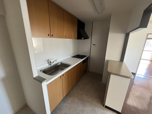 グローリアス岩倉第二