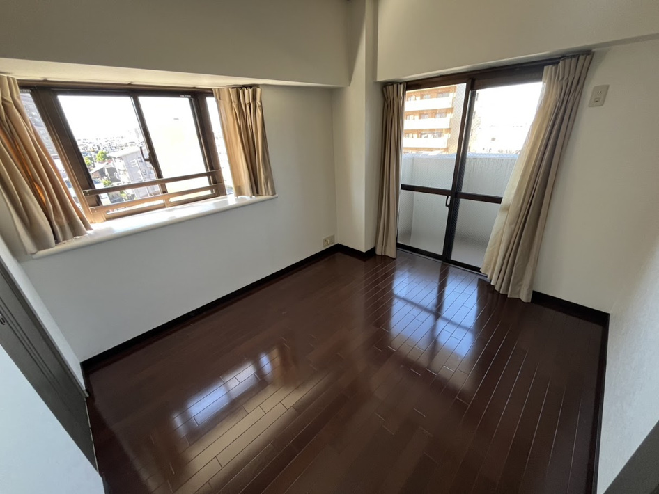 グローリアス岩倉第二