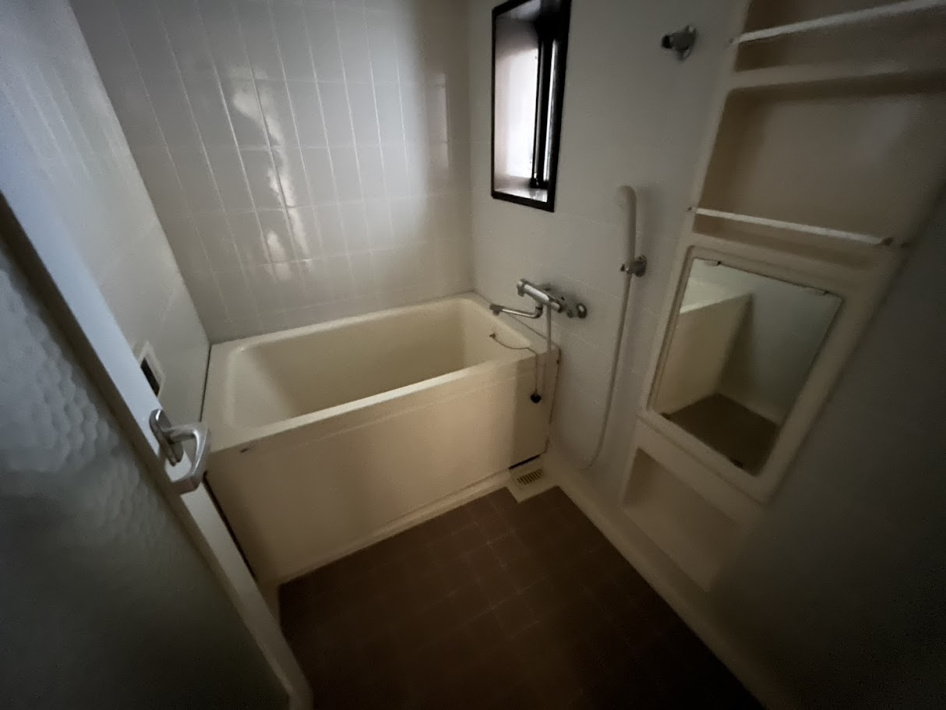 グローリアス岩倉第二