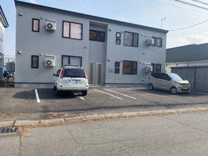 ルフェリ【駐車場】