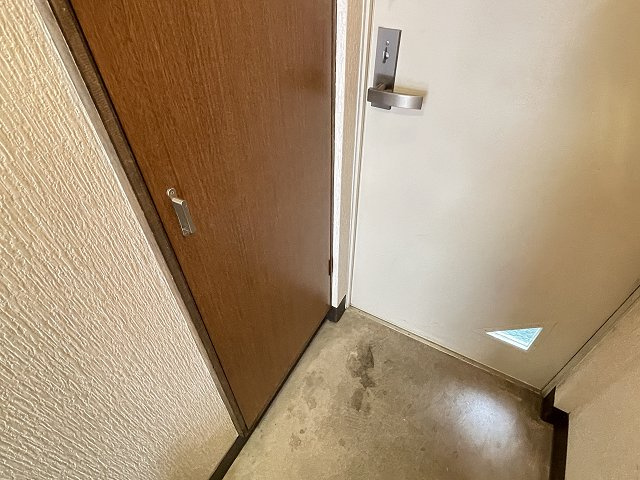 カクイチヴェロハイツ【玄関】