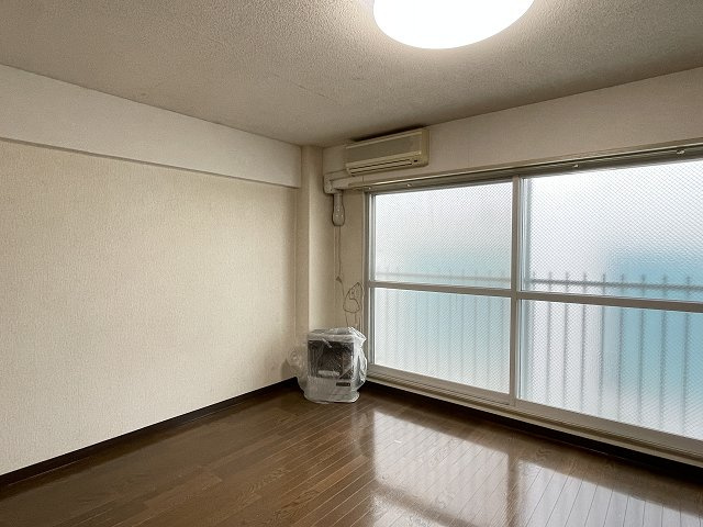 カクイチヴェロハイツ【居間・リビング】