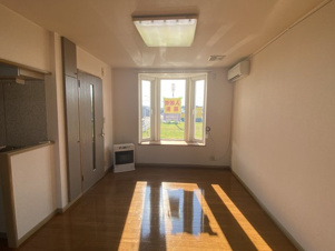 コーポスカイヒルズヴィラ【居間・リビング】