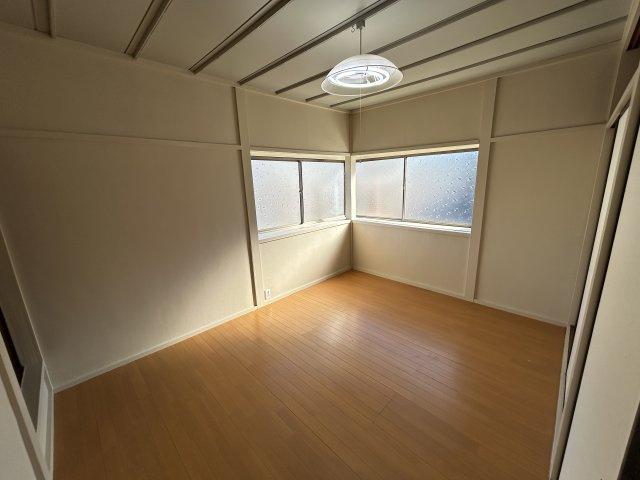 加賀市山代温泉リの中古一戸建【洋室】