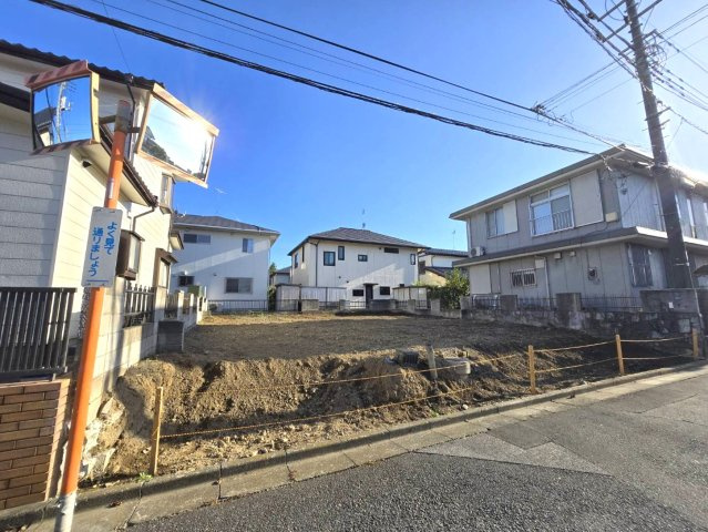 ブルーミングガーデン 蓮田市椿山2丁目 6期【前面道路含む現地写真】