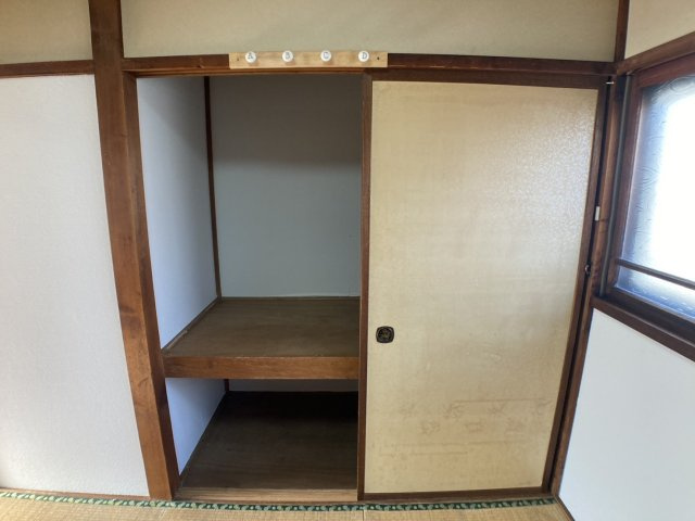 Ｕ東１２南４平屋【収納】