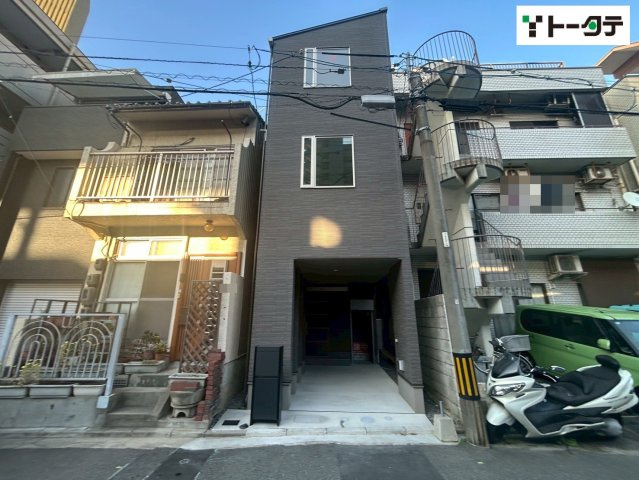 南側約5ｍ以上の公道に面した日当たりの良好♪白島エリアで豊かな毎日をスタート！
2025年11月完成済の建物はトータテハウジング施工♪品質にこだわった安心の住まいを現地で見学してみませんか？