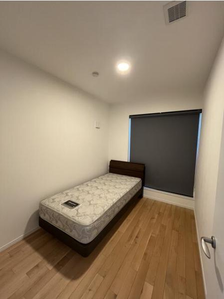 甲府市山宮町　中古戸建【洋室】