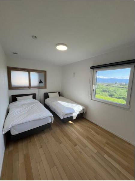 甲府市山宮町　中古戸建【洋室】