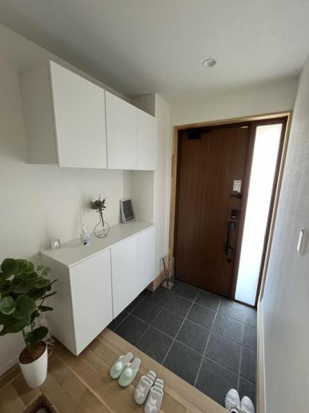 甲府市山宮町　中古戸建【玄関】