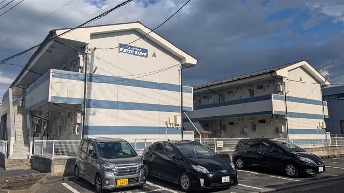 【外観】 ボーダーが特徴的な外観です