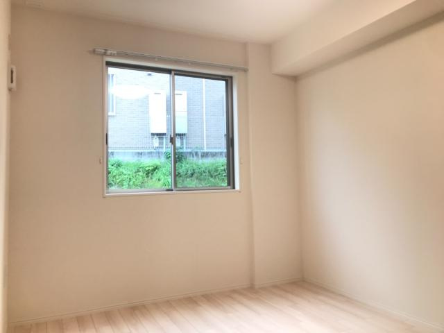 ラ・テール御座【内装】室内