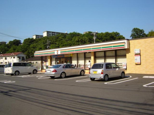 ラ・テール御座【周辺】セブンイレブンまで791ｍ